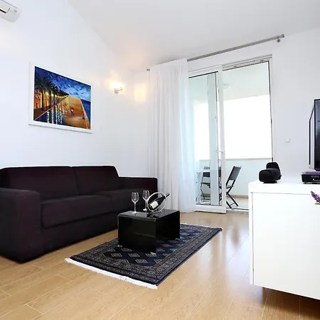 By The Sea Zecevo Rtic, - 10333