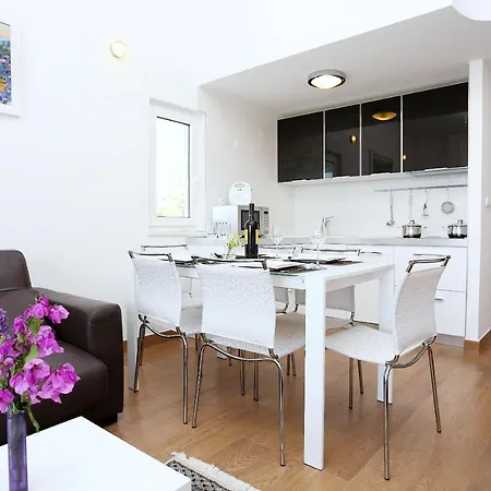By The Sea Zecevo Rtic, - 10333 Apartman