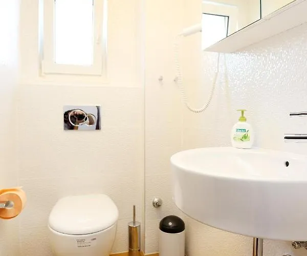 By The Sea Zecevo Rtic, - 10333 Διαμέρισμα *