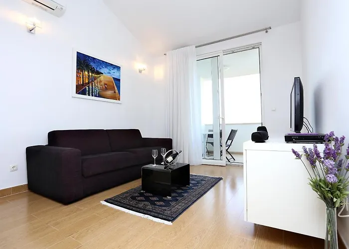 By The Sea Zecevo Rtic, - 10333